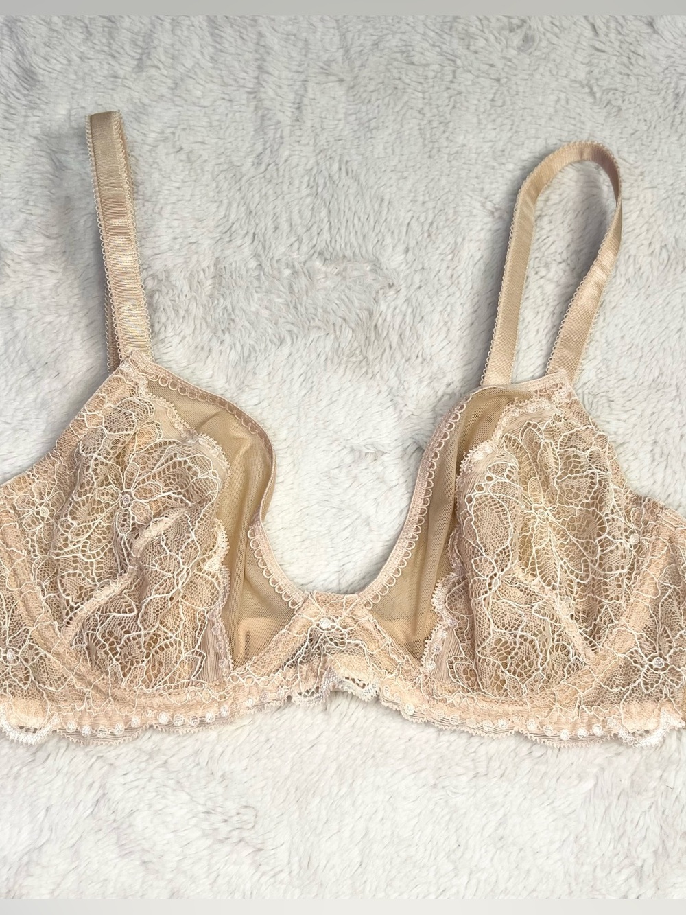Lily Of France Nude Cream Sheer Floral Lace Unlined Underwire Bra Size 34C